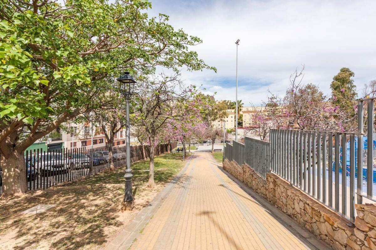 Lunaroom Center & Quiet Guesthouse Málaga Kültér fotó